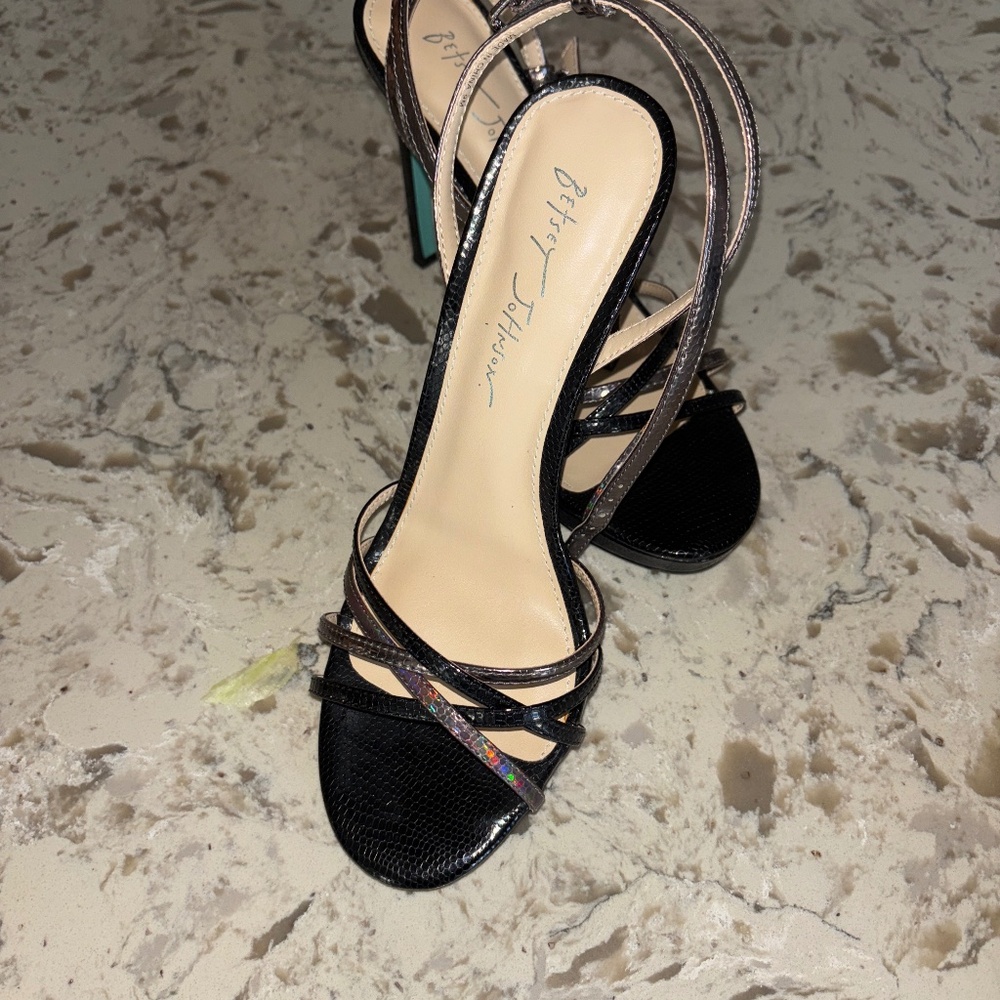 Women’s Betsey Johnson Platform Stiletto Heels Sandals Size 9 M